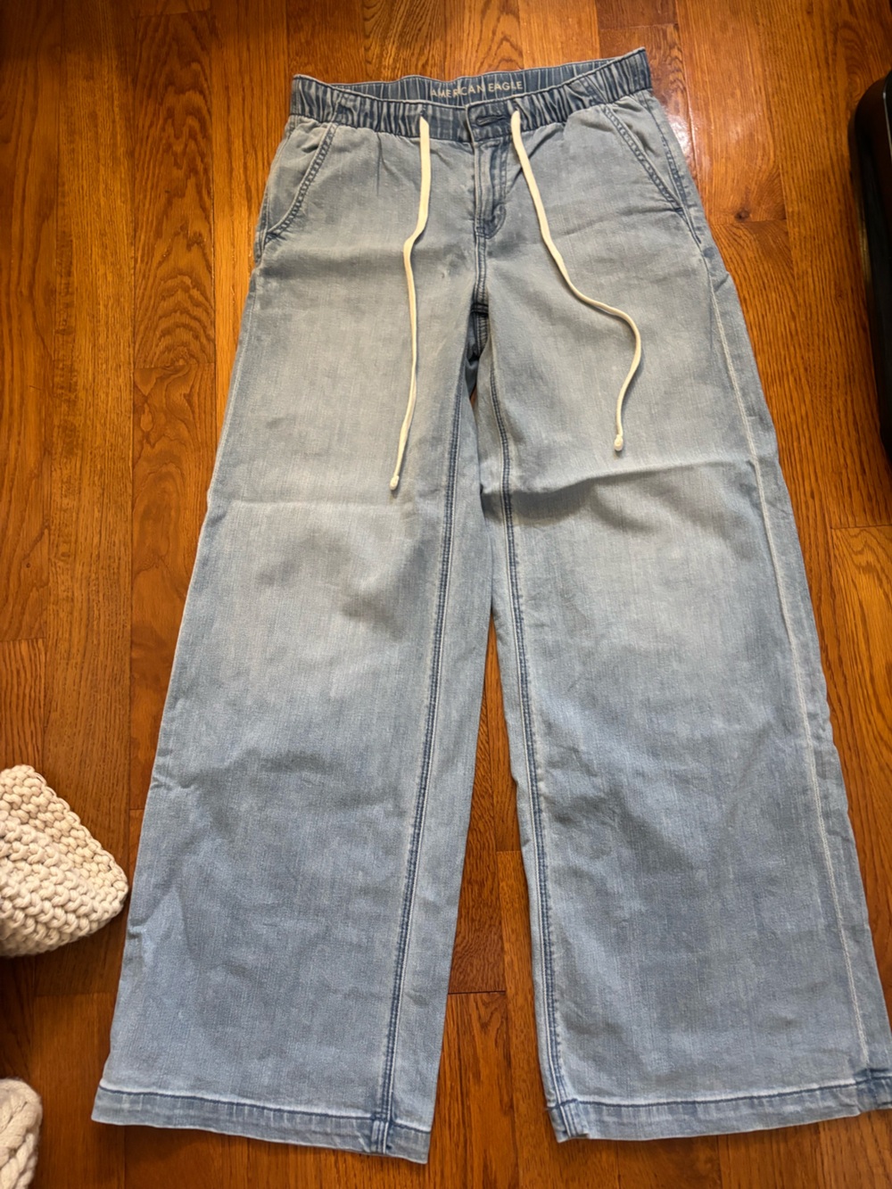 American Eagle Outfitters Light Wash Relaxed Jeans with Drawstring